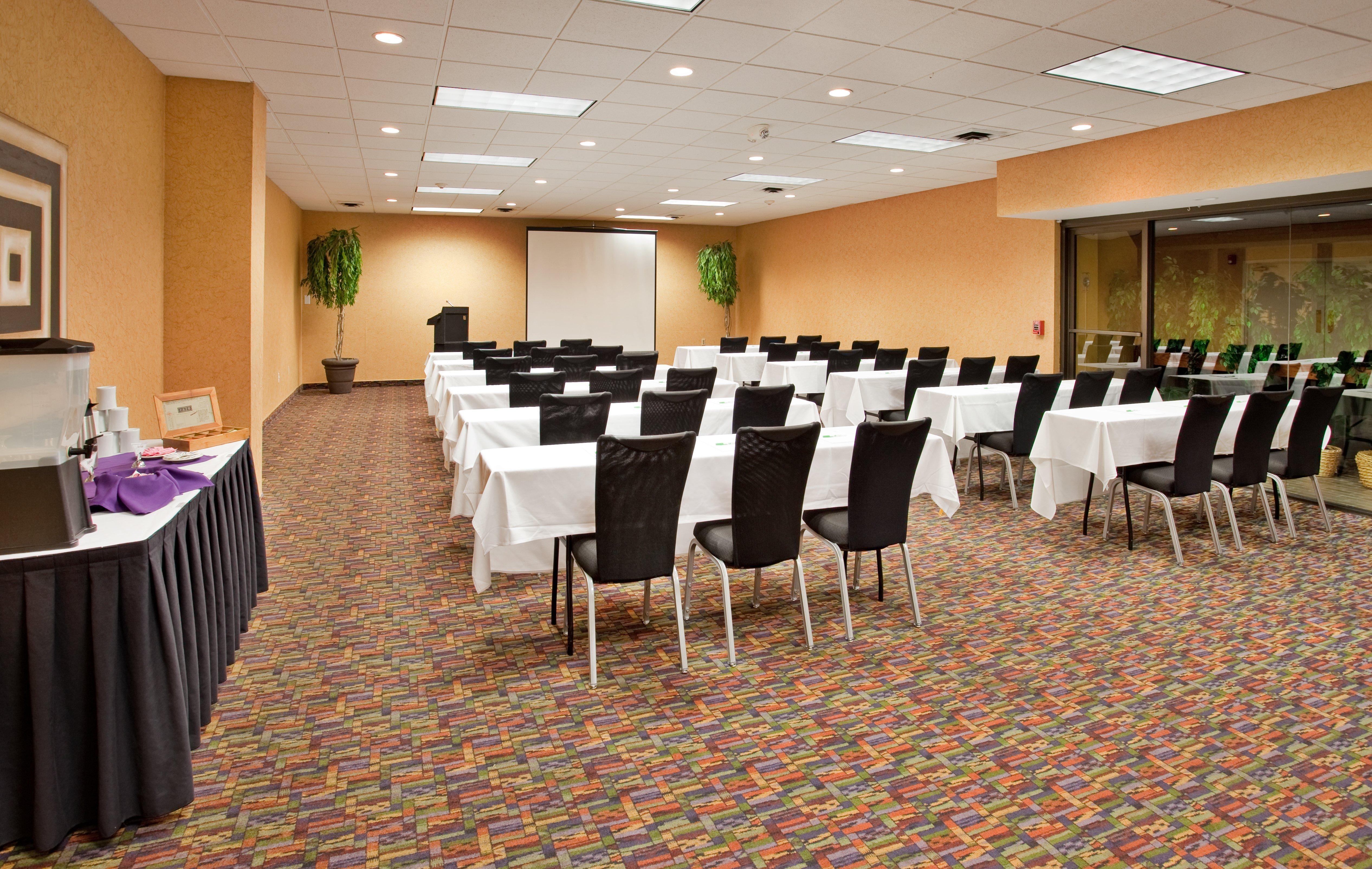 Holiday Inn At The Campus By Ihg Manhattan Exterior foto