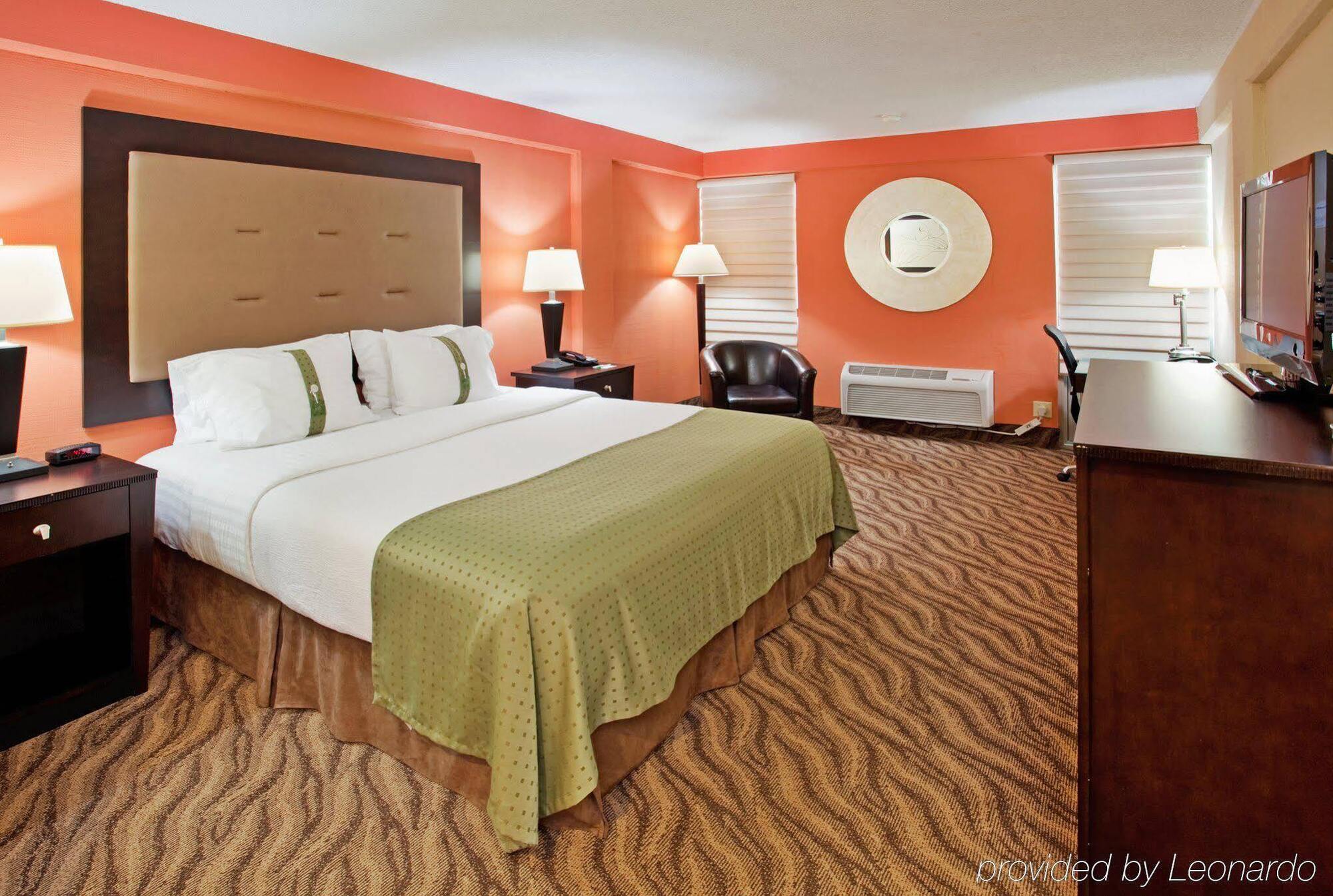 Holiday Inn At The Campus By Ihg Manhattan Exterior foto